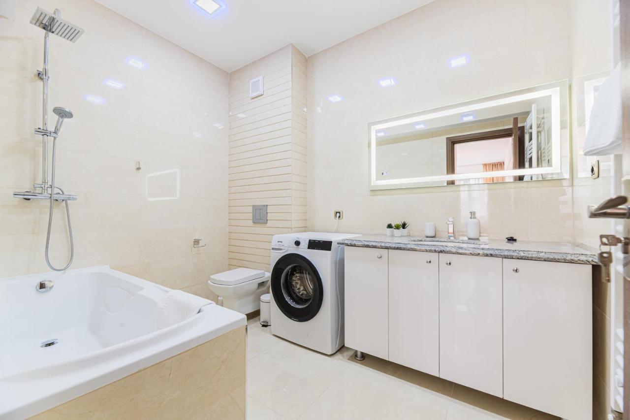 Isaran 2D4E Apartment 브라쇼브 외부 사진